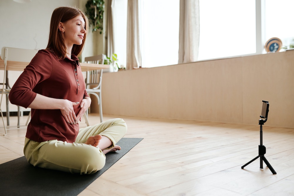 deep breathing to manage presentation anxiety